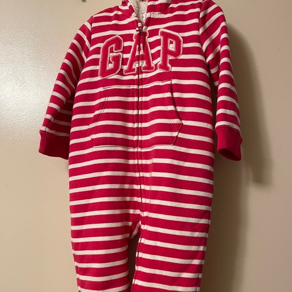 GAP baby girl fleece lined snowsuit - Picture 1 of 6